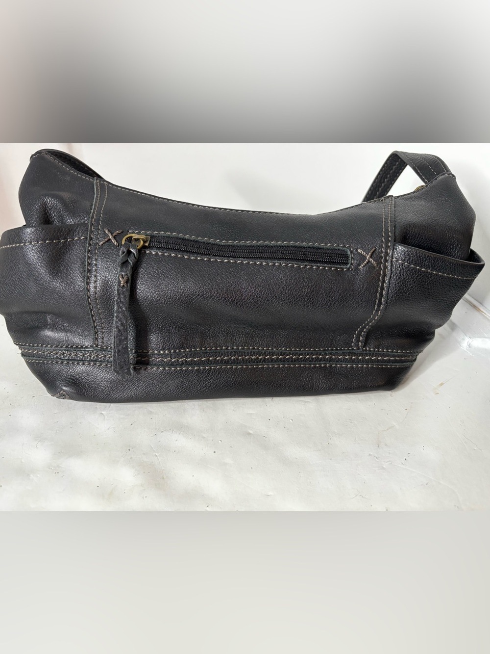 The Sak Black Pebbled Leather Shoulder Bag - Picture 5 of 10